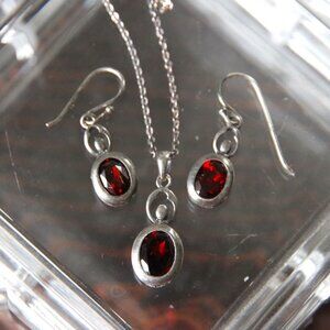 925 Garnet Necklace Earring Set by LUC